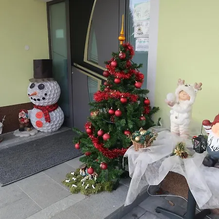 Jelovca - In The Attic