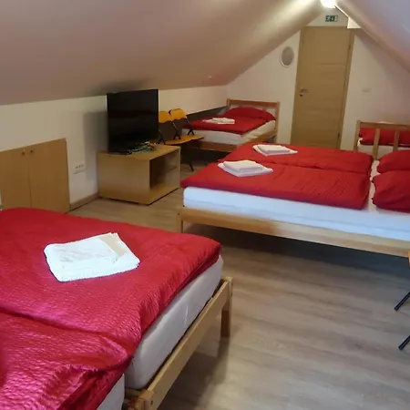 Jelovca - In The Attic