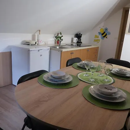 Jelovca - In The Attic Radovljica