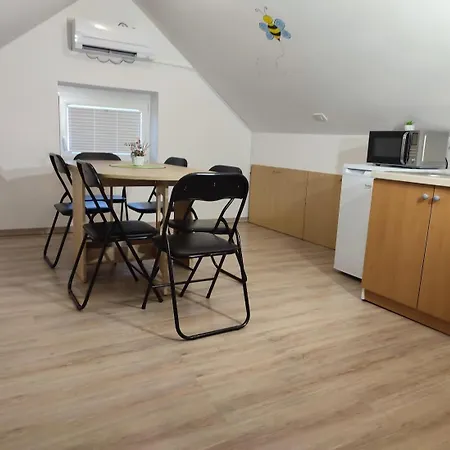 Jelovca - In The Attic Апартаменты Радовлица