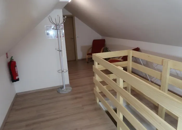 Jelovca - In The Attic Apartment *