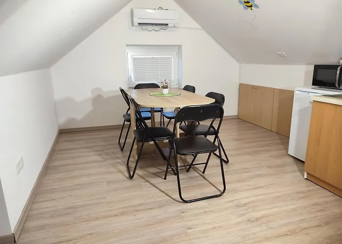 Apartment Jelovca - In The Attic *